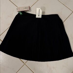 NWT Mondetta Outdoor Project skort - size Small